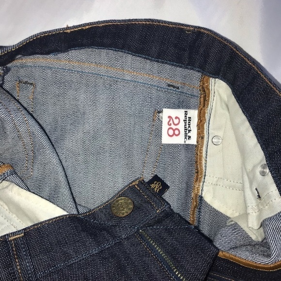 *NWOT Rock & Republic  boot cut dark washed  jeans . Size 28 - Picture 13 of 14
